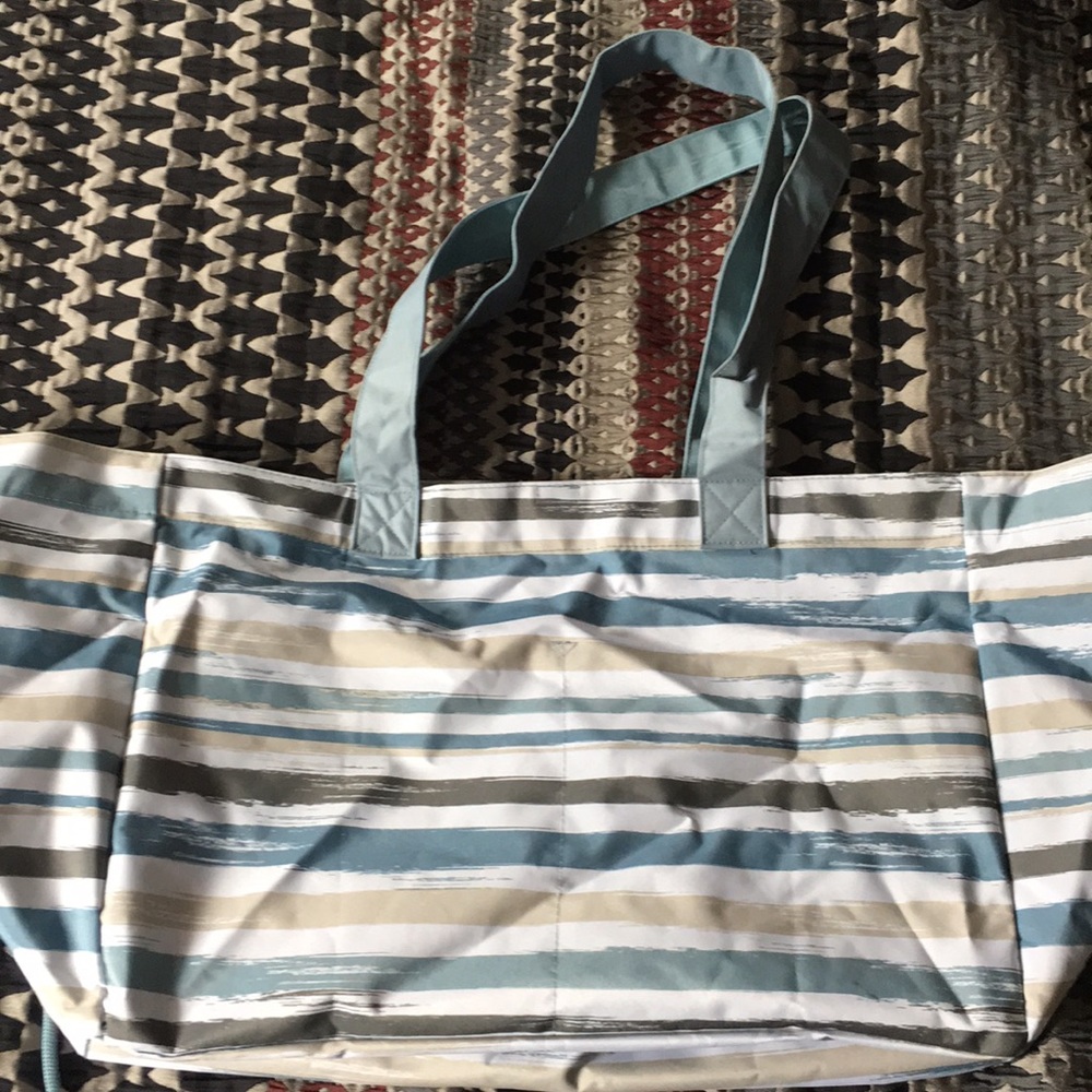 Beach bag- Thirty-one Soft Utility Tote
